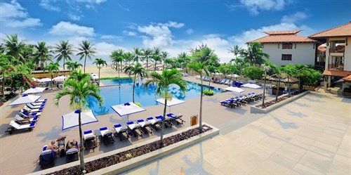 Furama Resort Danang - Ocean Pool (1)